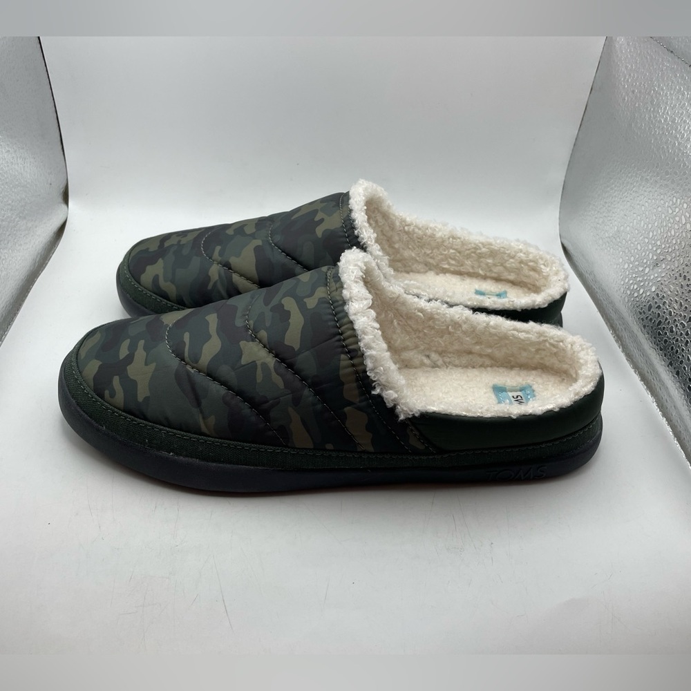 NEW! Toms Sage Scuff women’s green camo faux lined mules size 7